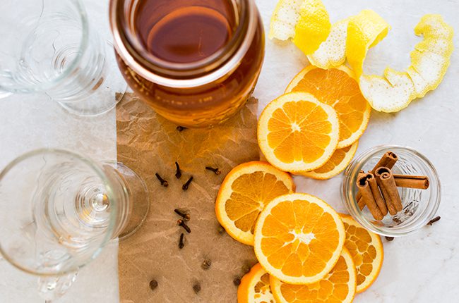 Ingredients for hot apple cider